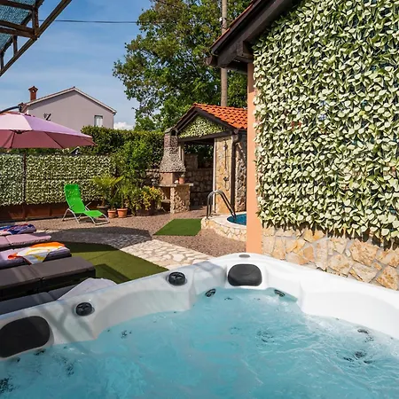 Vakantiehuis House Ana *