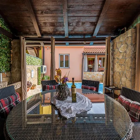 Vakantiehuis House Ana Šilo