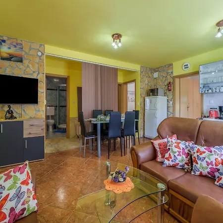 House Ana Vakantiehuis Šilo