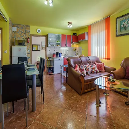 House Ana Vakantiehuis *